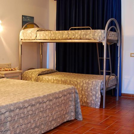 Hotel Le Sabbie Calasetta Ngoại thất bức ảnh