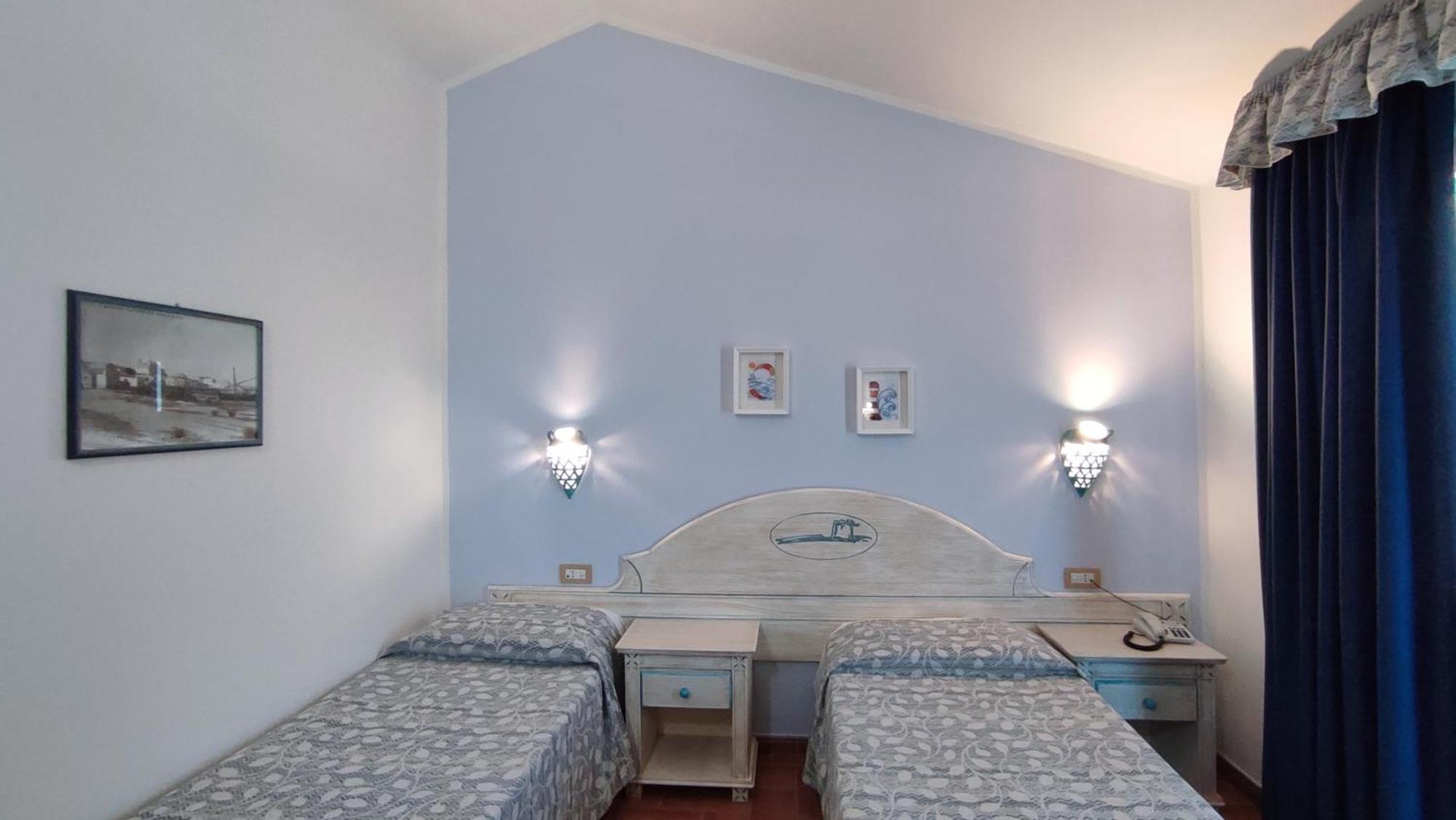 Hotel Le Sabbie Calasetta Ngoại thất bức ảnh