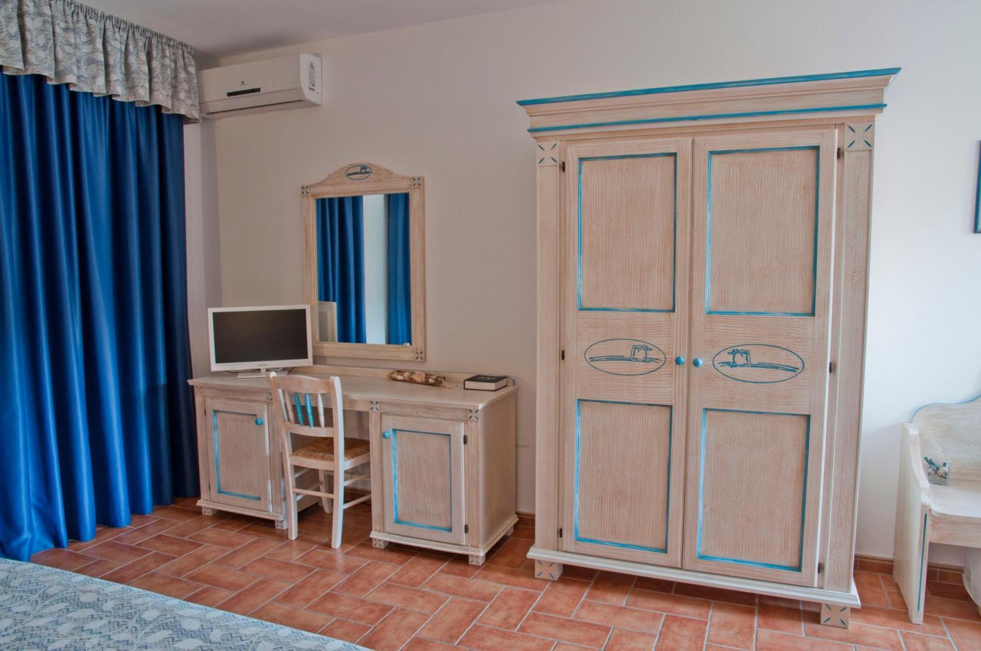 Hotel Le Sabbie Calasetta Ngoại thất bức ảnh